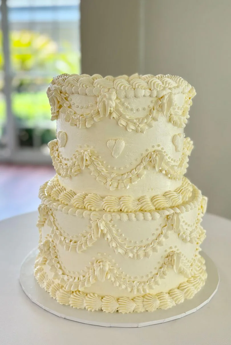 Cakes by Tati - Wedding Cakes in null