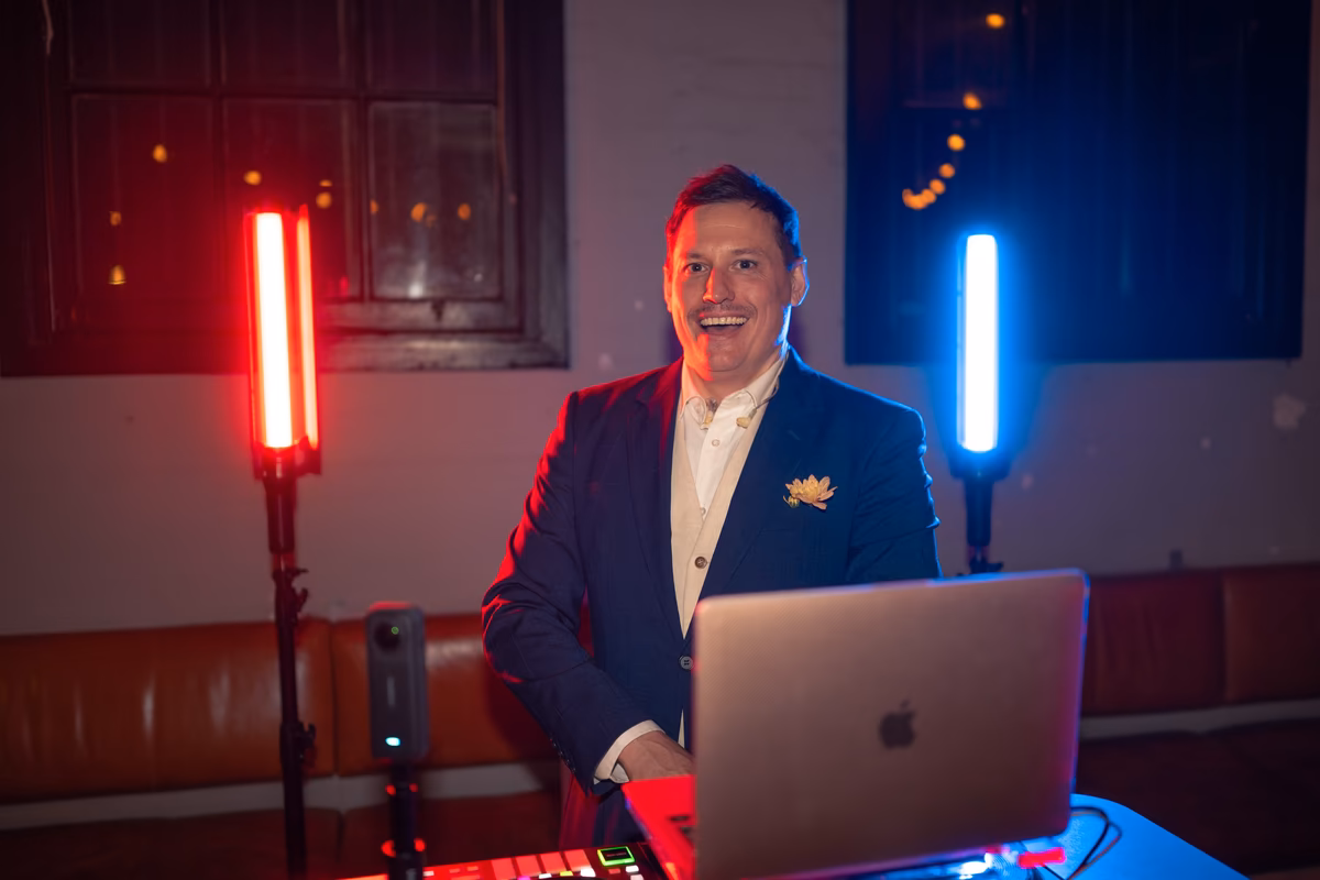 Dj Joe Barrs - Wedding Entertainment in Sydney