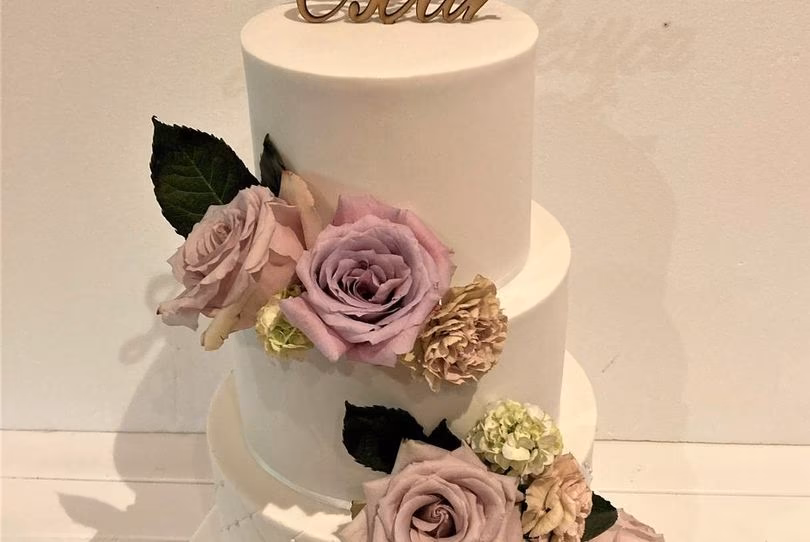 Cake Chemistry by Genevieve - Wedding Cakes in West Pymble