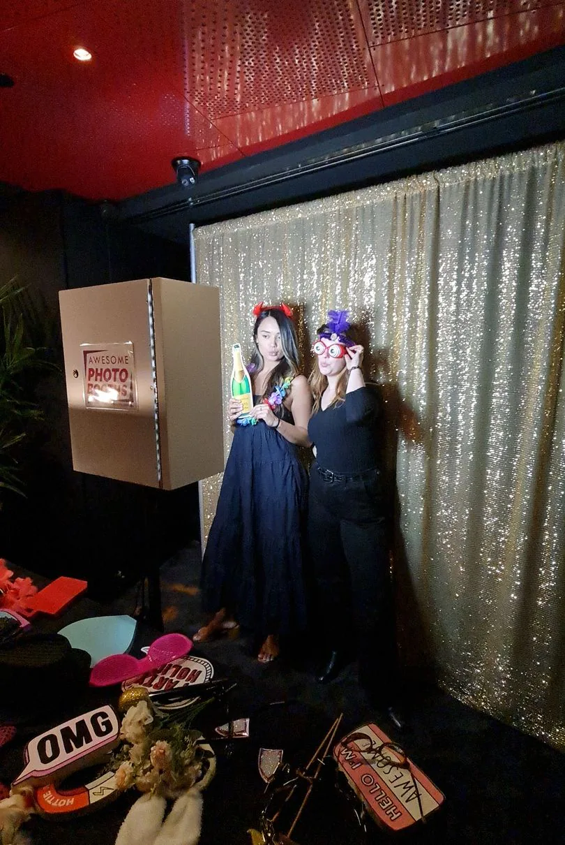 Awesome Photo Booths - Photo Booth in Cairnlea