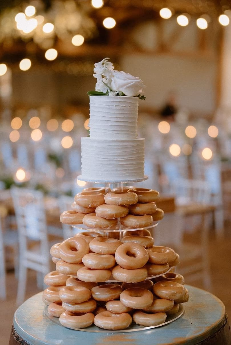 One Cake Down - Wedding Cakes in Koonawarra