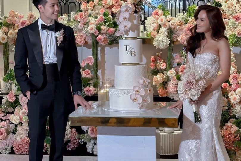 Camie Fleur - Wedding Flowers in null