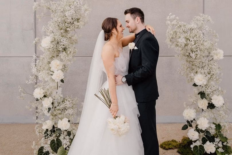 White Lily Couture - Wedding Dress in Red Hill