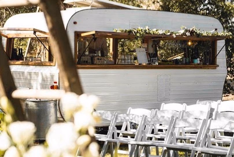 Caravan Morrison Mobile Bar - Wedding Catering in null